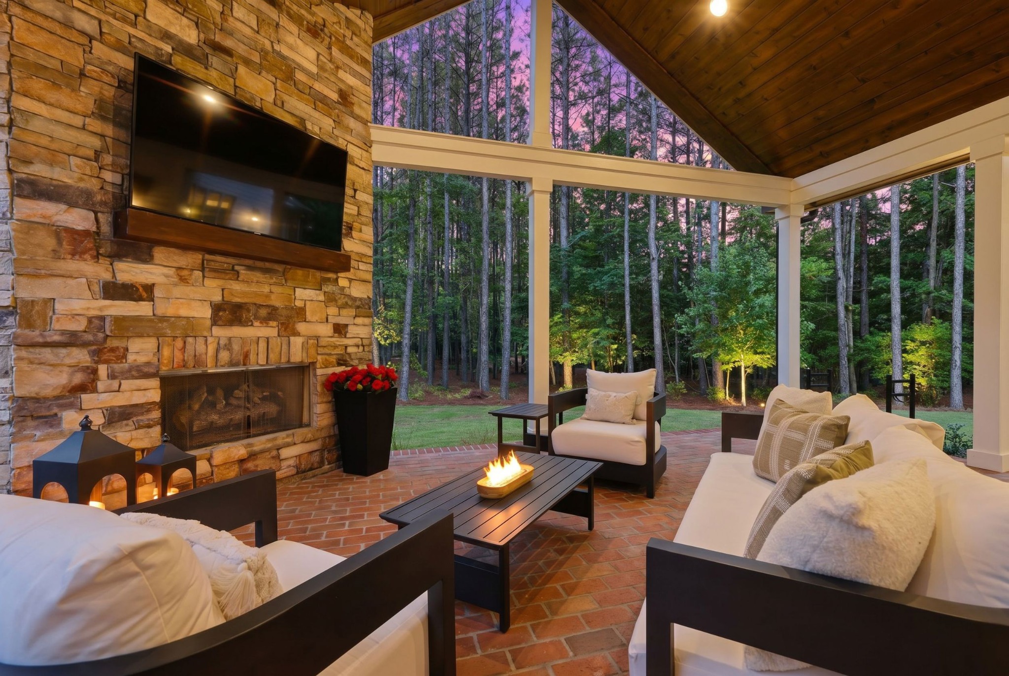 Silver Falls covered outdoor living area at twilight